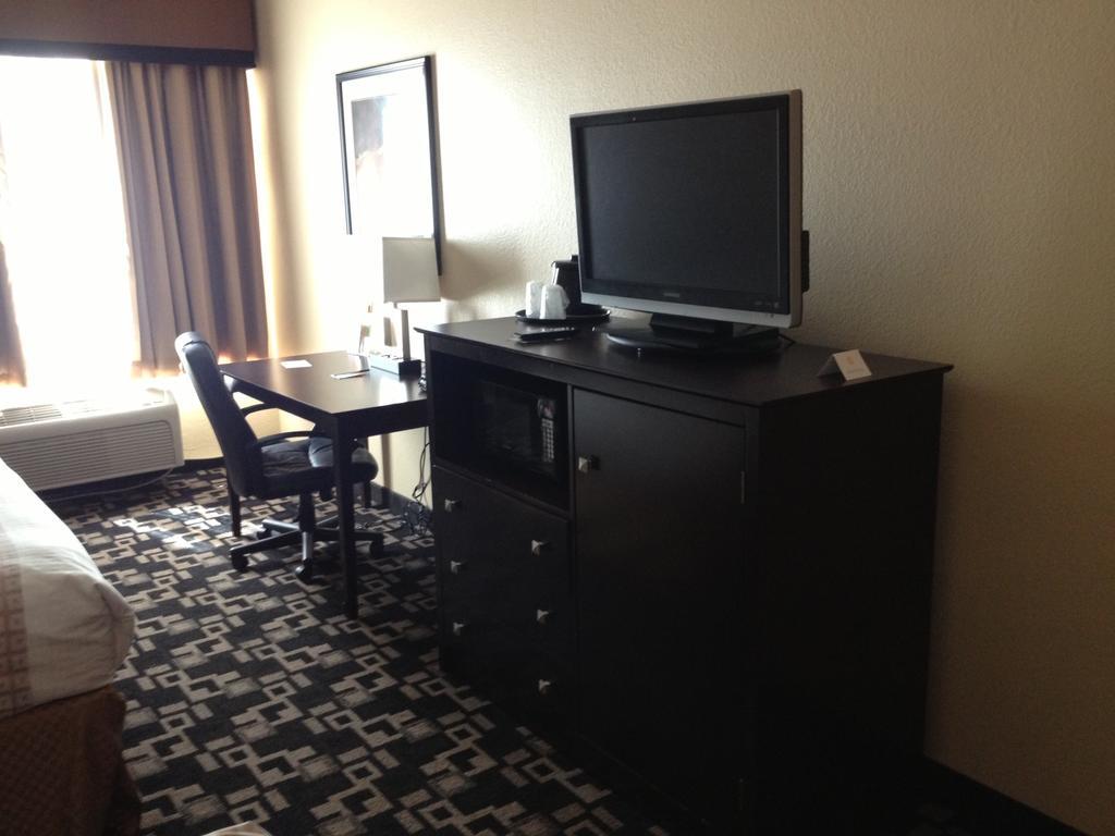 La Quinta Inn And Suites Joshua エクステリア 写真