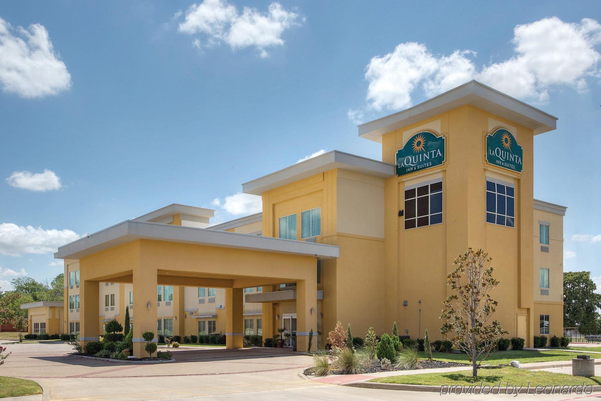 La Quinta Inn And Suites Joshua エクステリア 写真